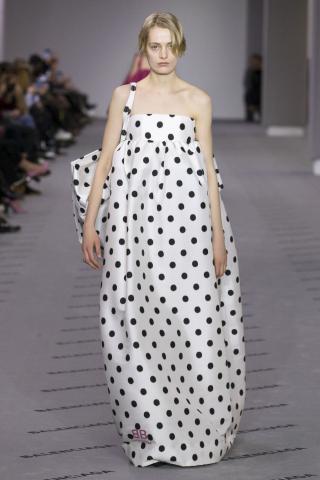 PFW: Έμφαση στα Polka Dots PFW: Έμφαση στα Polka Dots