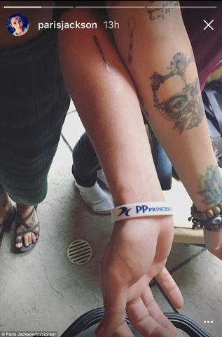 Paris Jackson και Macaulay Culkin χτύπησαν το ίδιο τατουάζ 