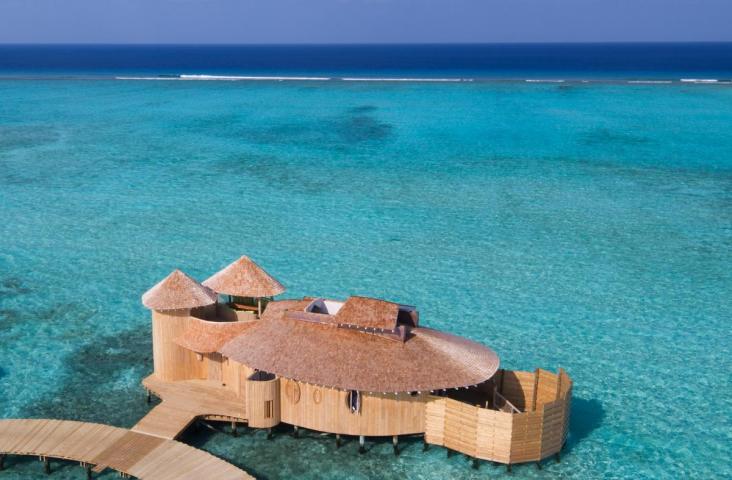 Μαλδίβες... "No news No shoes"