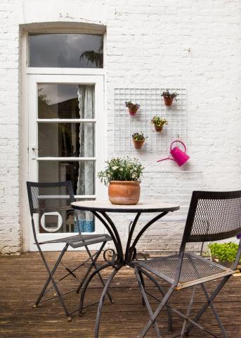 Ξενάγηση σε ένα μοντέρνο σπίτι με vintage διάθεση Ξενάγηση σε ένα μοντέρνο σπίτι με vintage διάθεση