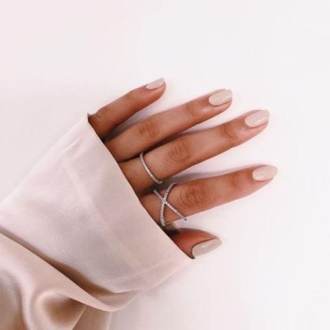 #manimonday: Οι πιο ρομαντικές αποχρώσεις για τα νύχια 