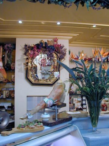 Αγαπάμε το κλασικό αλλά πάντα επίκαιρο Salumaio d' Atene Αγαπάμε το κλασικό αλλά πάντα επίκαιρο Salumaio d' Atene