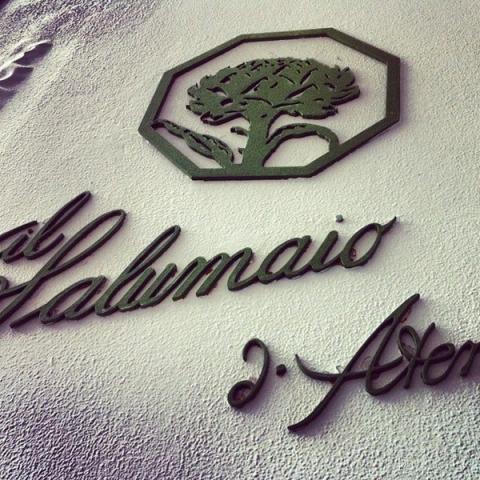 Αγαπάμε το κλασικό αλλά πάντα επίκαιρο Salumaio d' Atene Αγαπάμε το κλασικό αλλά πάντα επίκαιρο Salumaio d' Atene