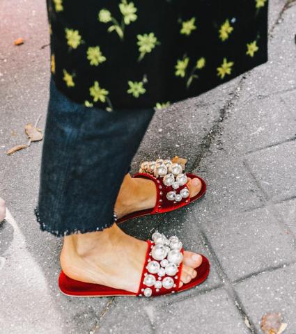 Maximalist Shoes: Η νέα τάση στα παπούτσια που διεκδικεί μια θέση στη γκαρνταρόμπα σου Maximalist Shoes: Η νέα τάση στα παπούτσια που διεκδικεί μια θέση στη γκαρνταρόμπα σου