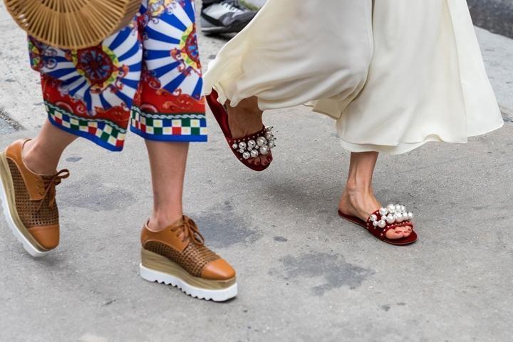 Maximalist Shoes: Η νέα τάση στα παπούτσια που διεκδικεί μια θέση στη γκαρνταρόμπα σου Maximalist Shoes: Η νέα τάση στα παπούτσια που διεκδικεί μια θέση στη γκαρνταρόμπα σου
