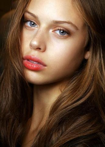 7 αποχρώσεις για τα χείλη που πρέπει να δοκιμάσεις