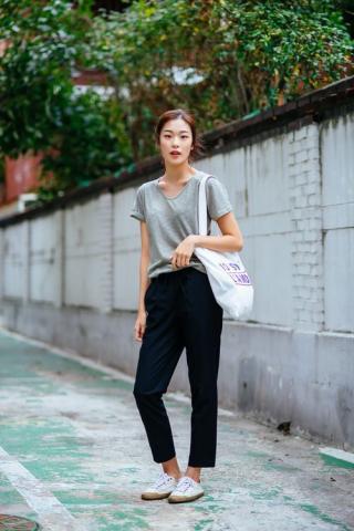 9 minimal looks για όσες αγαπούν το απλό και κομψό στιλ 9 minimal looks για όσες αγαπούν το απλό και κομψό στιλ