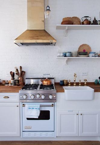 Πρόσθεσε έξτρα στιλ στην κουζίνα με μια κίνηση ματ Πρόσθεσε έξτρα στιλ στην κουζίνα με μια κίνηση ματ