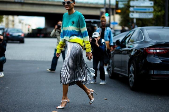 Pleated Skirt: Το δυναμικό comeback της και στιλάτοι τρόποι να τη συνδυάσεις Pleated Skirt: Το δυναμικό comeback της και στιλάτοι τρόποι να τη συνδυάσεις
