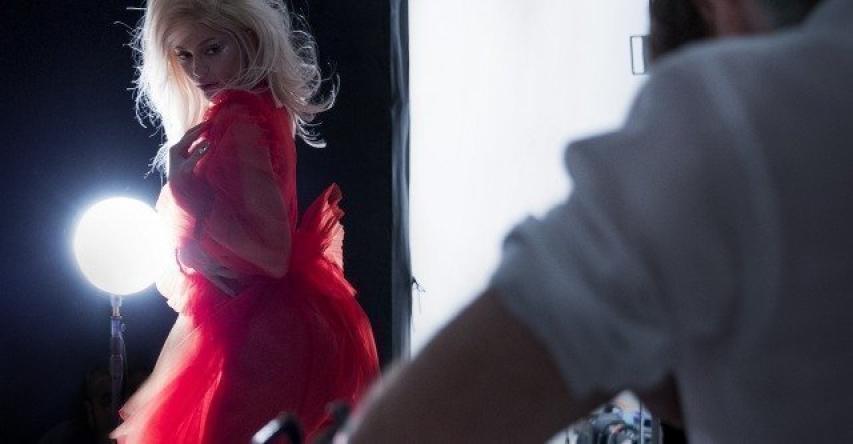 Kylie Jenner: "Αυτή είναι η πιο γυμνή μου φωτογράφιση" 