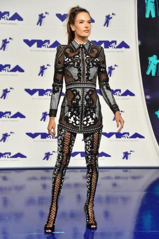 ΜΤV Video Awards: Οι νικητές, η Τάμτα και το κόκκινο χαλί