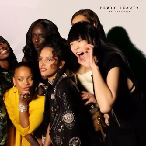 Έλα ρε Rihanna, είσαι σούπερ ρε κορίτσι μου...