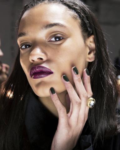 #manimonday: 7 χρώματα που πρέπει να δοκιμάσεις ειδικά τώρα