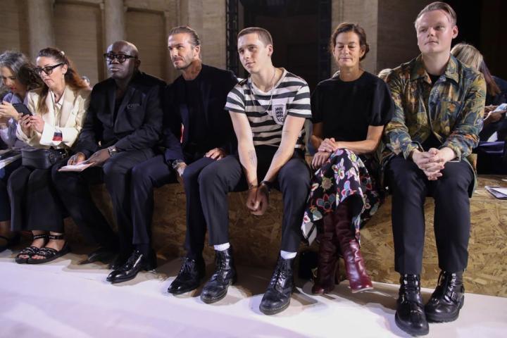 Victoria Beckham: Η Spring /Summer 2018 συλλογή της Victoria Beckham: Η Spring /Summer 2018 συλλογή της