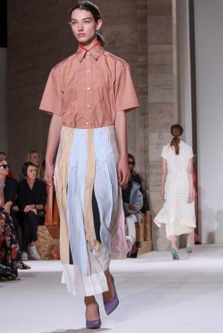 Victoria Beckham: Η Spring /Summer 2018 συλλογή της Victoria Beckham: Η Spring /Summer 2018 συλλογή της