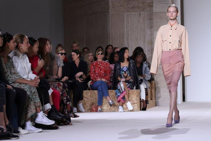 Victoria Beckham: Η Spring /Summer 2018 συλλογή της Victoria Beckham: Η Spring /Summer 2018 συλλογή της