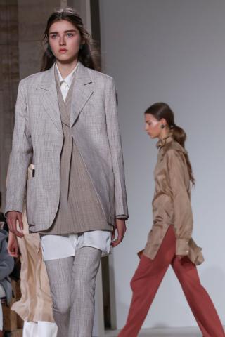 Victoria Beckham: Η Spring /Summer 2018 συλλογή της Victoria Beckham: Η Spring /Summer 2018 συλλογή της