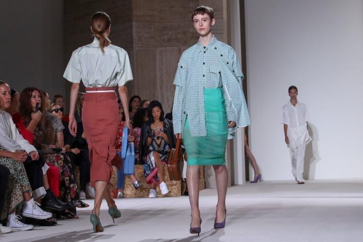 Victoria Beckham: Η Spring /Summer 2018 συλλογή της Victoria Beckham: Η Spring /Summer 2018 συλλογή της