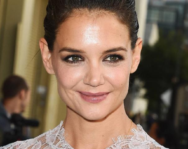 Η Katie Holmes επιτέλους μπορεί να ζήσει τη ζωή της - Έληξε ο αυστηρός όρος διαζυγίου του Tom Cruise