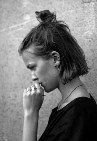 Hairstyle ideas για να ανανεώσεις τα καρέ μαλλιά