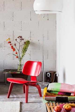 Διακόσμησε το σπίτι με το πιο έντονο χρώμα  Διακόσμησε το σπίτι με το πιο έντονο χρώμα