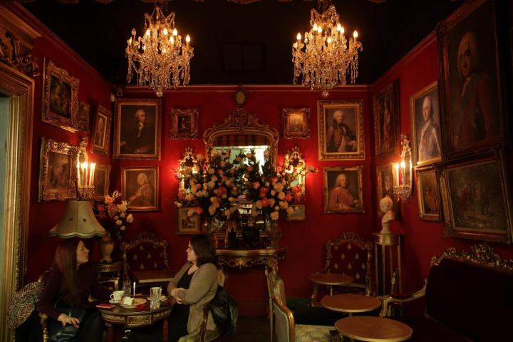 Little Kook: Ένα παραμυθένιο γλυκοπωλείο στο κέντρο του Ψυρρή Little Kook: Ένα παραμυθένιο γλυκοπωλείο στο κέντρο του Ψυρρή