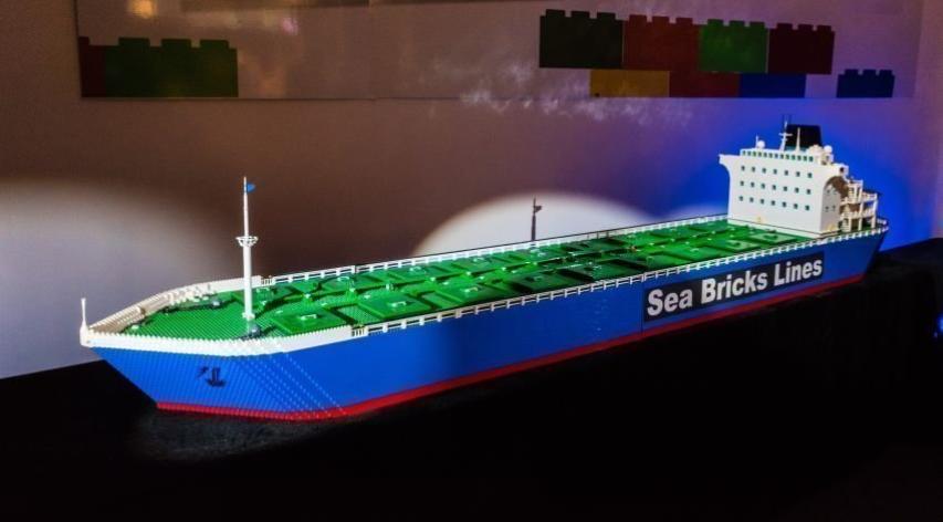 Έκθεση Travelling Bricks από τουβλάκια LEGO Έκθεση Travelling Bricks από τουβλάκια LEGO