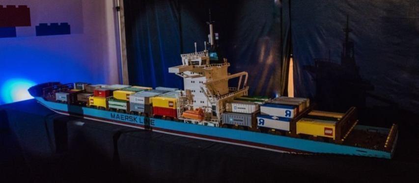 Έκθεση Travelling Bricks από τουβλάκια LEGO Έκθεση Travelling Bricks από τουβλάκια LEGO