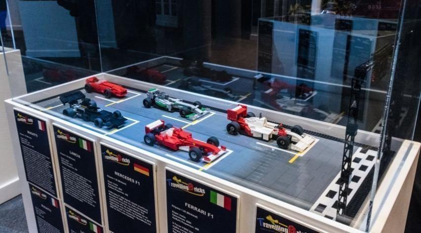 Έκθεση Travelling Bricks από τουβλάκια LEGO Έκθεση Travelling Bricks από τουβλάκια LEGO