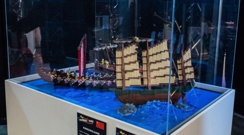 Έκθεση Travelling Bricks από τουβλάκια LEGO Έκθεση Travelling Bricks από τουβλάκια LEGO
