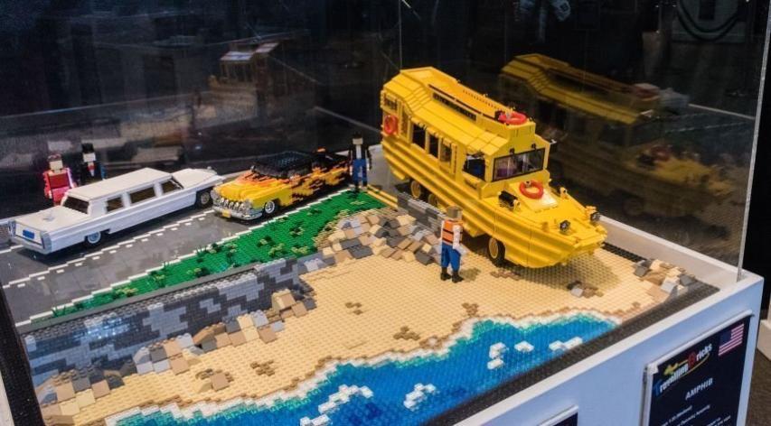 Έκθεση Travelling Bricks από τουβλάκια LEGO Έκθεση Travelling Bricks από τουβλάκια LEGO
