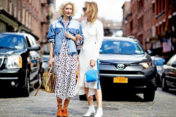 Η τάση στα παπούτσια που κατέκλυσε τις street εμφανίσεις της Νέας Υόρκης Η τάση στα παπούτσια που κατέκλυσε τις street εμφανίσεις της Νέας Υόρκης