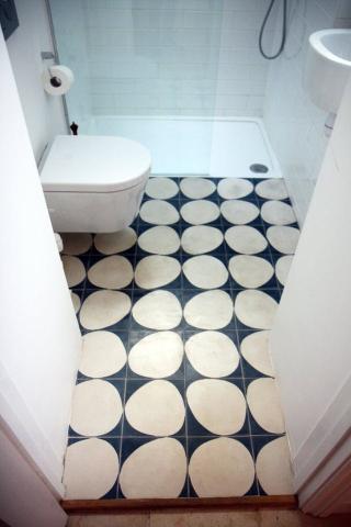 18+1 μικροσκοπικά μπάνια που πραγματικά θα ζηλέψεις το στιλ τους 18+1 μικροσκοπικά μπάνια που πραγματικά θα ζηλέψεις το στιλ τους