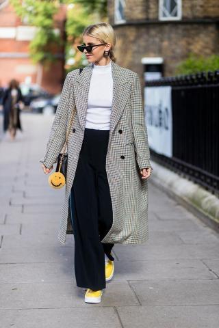 Αυτή είναι η τσάντα που έχει βολέψει τα It Girls στις Εβδομάδες Μόδας Αυτή είναι η τσάντα που έχει βολέψει τα It Girls στις Εβδομάδες Μόδας