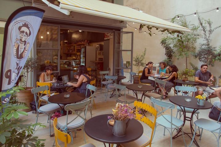 Το Duck Soup στη στοά Πεσματζόγλου είναι η μυστική γωνιά που πρέπει να ξέρεις