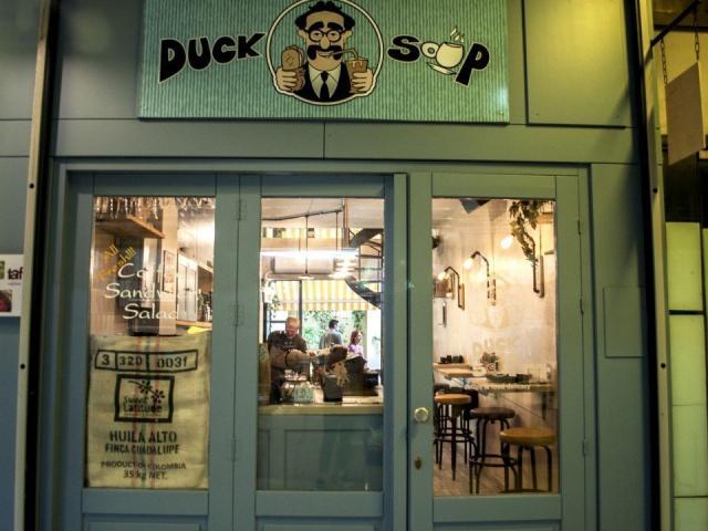 Το Duck Soup στη στοά Πεσματζόγλου είναι η μυστική γωνιά που πρέπει να ξέρεις