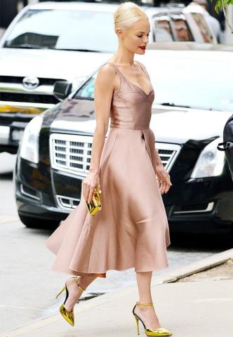 Αυτά είναι τα χρώματα που ταιριάζουν τέλεια στις ξανθιές Αυτά είναι τα χρώματα που ταιριάζουν τέλεια στις ξανθιές