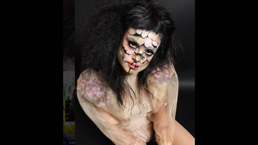 Αυτή είναι η Καναδή makeup artist που έχει τρομακτικές ικανότητες Αυτή είναι η Καναδή makeup artist που έχει τρομακτικές ικανότητες