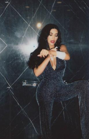 H Naughty Kim γυμνή για την Vogue και κανείς δεν εντυπωσιάζεται 