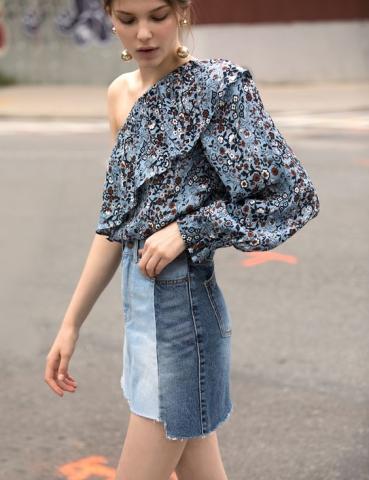 #fall_trend: Αυτό είναι το νέο off-the-shoulder top που σίγουρα θα λατρέψεις #fall_trend: Αυτό είναι το νέο off-the-shoulder top που σίγουρα θα λατρέψεις