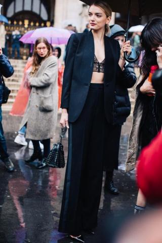 5 tops που δεν πρέπει να συνδυάσεις με κολάν 5 tops που δεν πρέπει να συνδυάσεις με κολάν