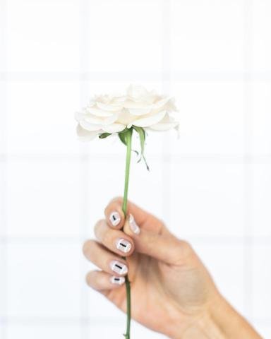 #manimonday: 8 nail arts που θα σε κάνουν να κλείσεις ραντεβού για μανικιούρ