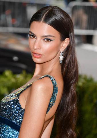 Hair files: 10 celebrities με μακριά μαλλιά που θα σε κάνουν να ζηλέψεις