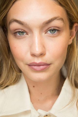 Τα beauty moments από την Εβδομάδα Μόδας στο Παρίσι που αξίζουν την προσοχή σου