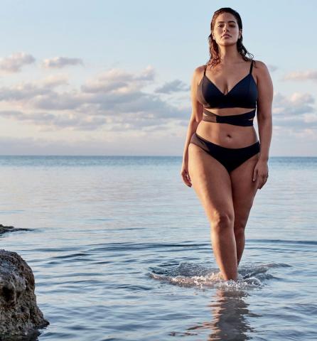 Ashley Graham: Οι 12 λήψεις που αποδεικνύουν πως αξίζει να αγαπήσεις κι εσύ τις καμπύλες σου