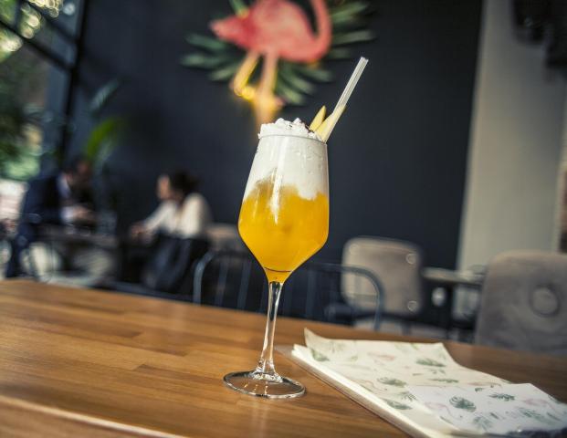 "Flamingo" στο Παγκράτι "Flamingo" στο Παγκράτι