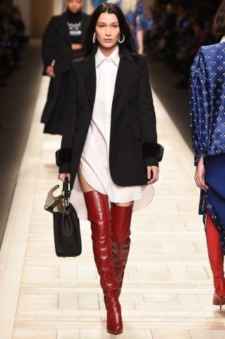 Το kinky κομμάτι που θα απογειώσει τα autumn looks σου Το kinky κομμάτι που θα απογειώσει τα autumn looks σου