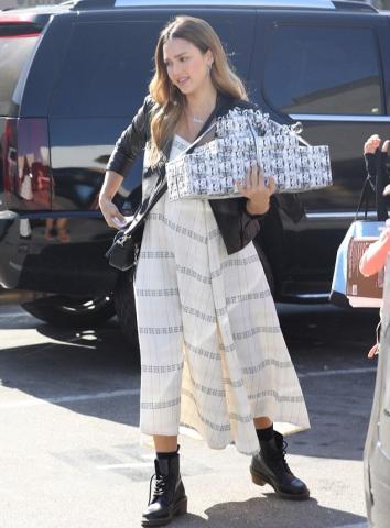 To ροκ pregnant style της Jessica Alba - Τι δήλωσε για επόμενη εγκυμοσύνη;