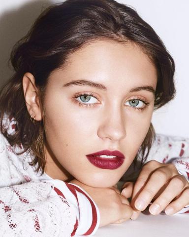 Τα πιο hot χρώματα της σεζόν για τα χείλη σου μόνο