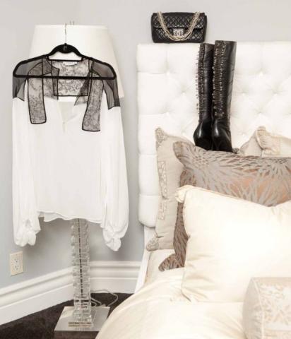 Τη ντουλάπα της Khloe Kardashian θα τη ζήλευε έως και η Carrie Bradshaw